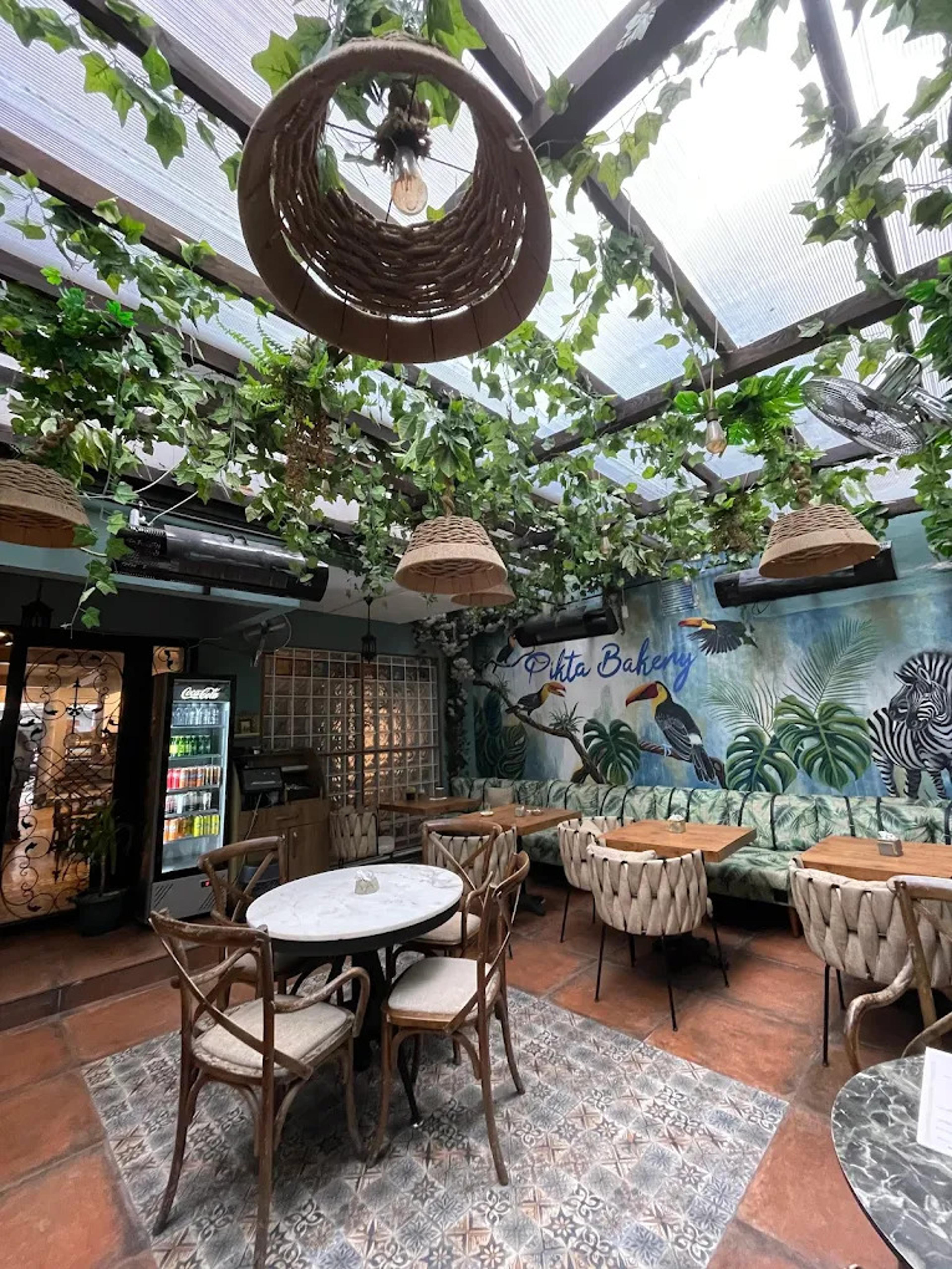 Pikta Bakery and Cafe